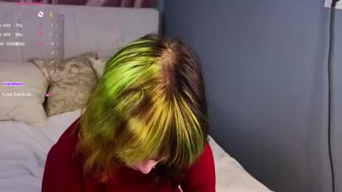 Snapshot of veolatownson chatting on November 13, 8:08 pm Erica online show from November 13, 8:08 pm