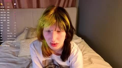 Snapshot of veolatownson chatting on November 14, 8:18 pm Erica online show from November 14, 8:18 pm