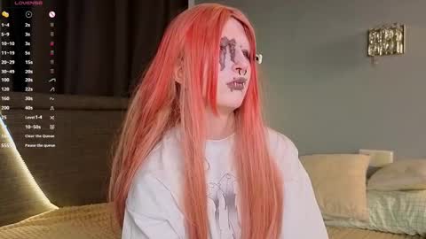 Snapshot of veolatownson chatting on November 30, 8:13 pm Erica online show from November 30, 8:13 pm