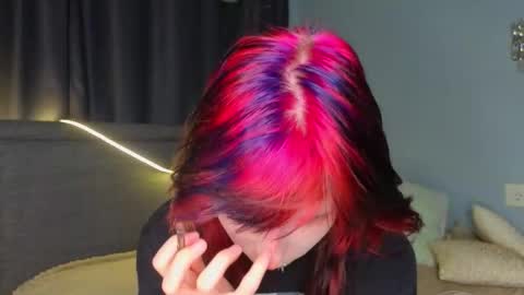 Erica online show from January 8, 8:22 pm