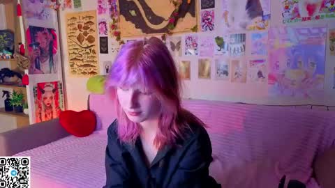 Snapshot of veolatownson chatting on May 9, 8:14 pm Erica online show from May 9, 8:14 pm