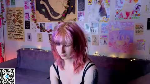 Snapshot of veolatownson chatting on May 18, 8:03 pm Erica online show from May 18, 8:03 pm