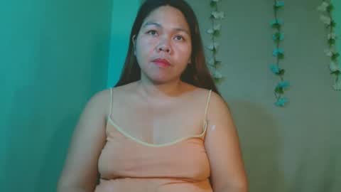 Snapshot of vera_halo chatting on March 23, 9:57 am VERA online show from March 23, 9:57 am