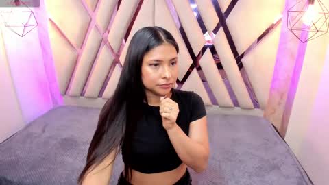 Snapshot of verabest chatting on December 5, 12:52 am Domelipa online show from December 5, 12:52 am