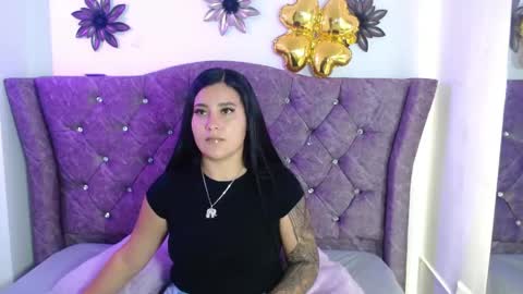 Snapshot of verafox69 chatting on March 23, 1:04 pm verafox69 online show from March 23, 1:04 pm