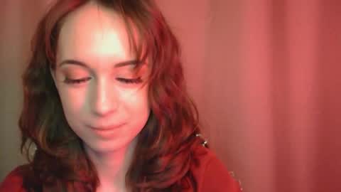 Una online show from November 16, 1:28 pm