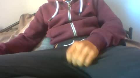 Snapshot of veramanx_x13 chatting on October 12, 11:53 am veramanx_x13 online show from October 12, 11:53 am