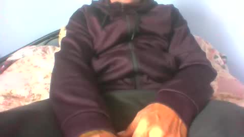 Snapshot of veramanx_x13 chatting on October 22, 1:44 pm veramanx_x13 online show from October 22, 1:44 pm