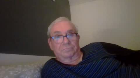 Snapshot of vergne50 chatting on May 8, 9:09 pm vergne50 online show from May 8, 9:09 pm