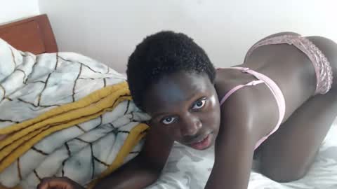 verina_ online show from April 22, 9:01 am