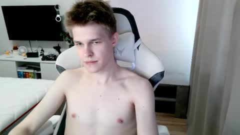 Snapshot of veritas_in_vine chatting on April 5, 12:57 pm Veritas online show from April 5, 12:57 pm