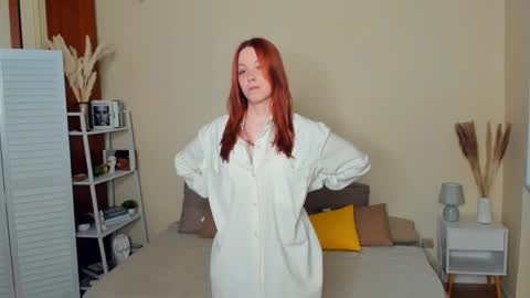 Delora online show from May 15, 7:43 pm