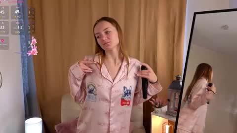 Snapshot of vernitashinsky chatting on September 20, 1:17 am Olivia online show from September 20, 1:17 am