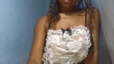 Snapshot of verolla31 chatting on December 20, 3:31 pm verolla31 online show from December 20, 3:31 pm