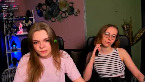 Ronni online show from November 8, 8:07 pm