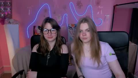 Snapshot of veronica_bubble chatting on May 22, 7:41 pm Ronni online show from May 22, 7:41 pm