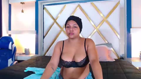 Snapshot of veronica_em1 chatting on July 6, 12:57 pm VERONICA online show from July 6, 12:57 pm