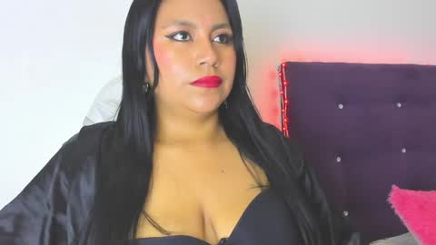 veronicaa_squirt online show from May 5, 3:25 am