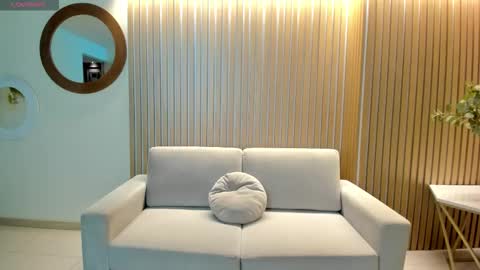 Vero  online show from March 3, 10:21 am