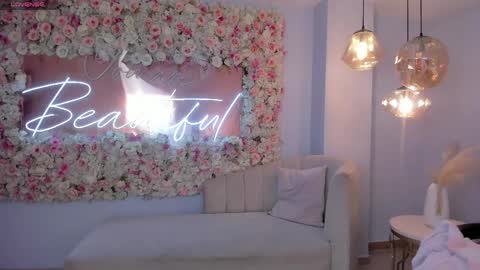 Snapshot of veronicablue1 chatting on May 11, 9:48 am Vero online show from May 11, 9:48 am