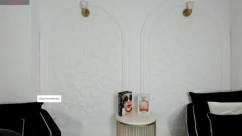 Snapshot of veronicablue1 chatting on June 4, 9:26 am Vero online show from June 4, 9:26 am