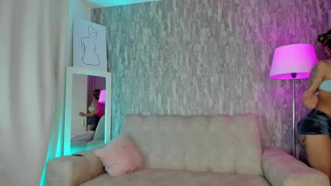 Miss Veronica dussan  Tw Veronicasm     IG Ashveronica  online show from April 24, 11:51 pm