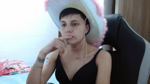 Snapshot of veronicaelite16 chatting on February 2, 2:06 am Veronica Clark online show from February 2, 2:06 am