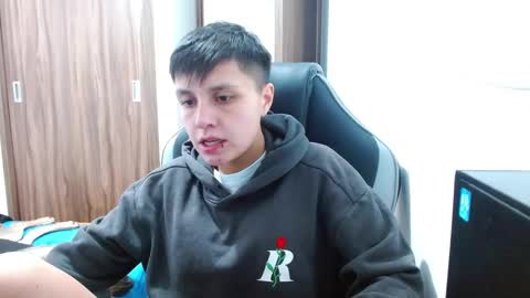 Snapshot of veronicaelite16 chatting on February 23, 11:47 pm Veronica Clark online show from February 23, 11:47 pm