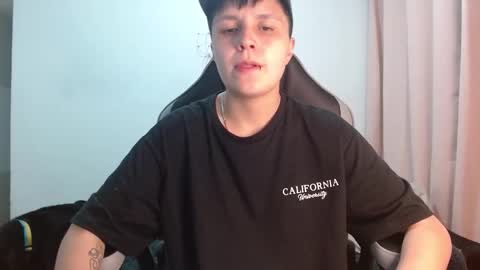 Snapshot of veronicaelite16 chatting on October 14, 2:23 am Veronica Clark online show from October 14, 2:23 am