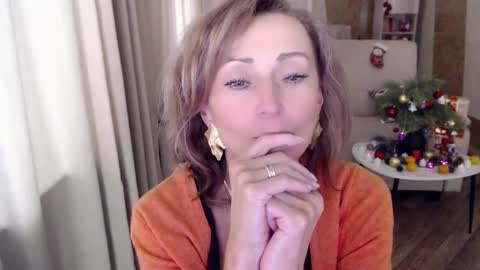Helen online show from December 26, 7:45 am