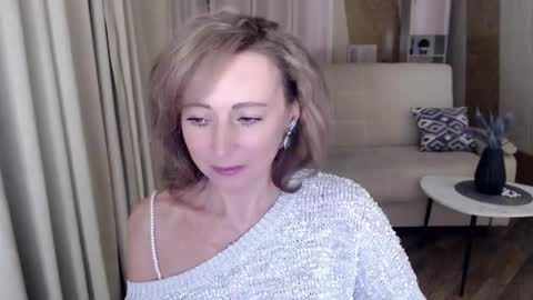 Snapshot of veronicagilbert chatting on January 16, 4:49 am Helen online show from January 16, 4:49 am