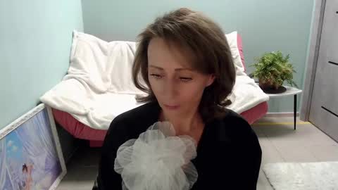 Snapshot of veronicagilbert chatting on March 10, 5:33 am Helen online show from March 10, 5:33 am