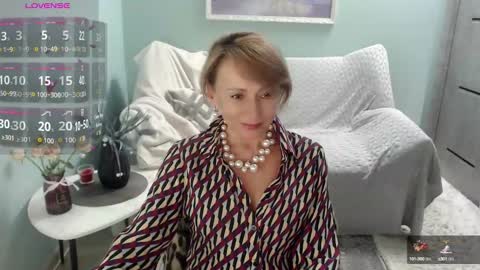 Snapshot of veronicagilbert chatting on September 11, 5:18 am Helen online show from September 11, 5:18 am