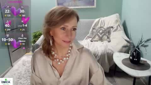 Snapshot of veronicagilbert chatting on November 11, 5:51 am Helen online show from November 11, 5:51 am