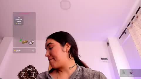Veronica Gills online show from April 25, 9:01 pm