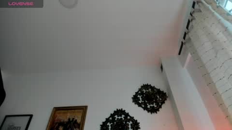 Snapshot of veronicagilss chatting on July 13, 6:33 pm Veronica Gills online show from July 13, 6:33 pm