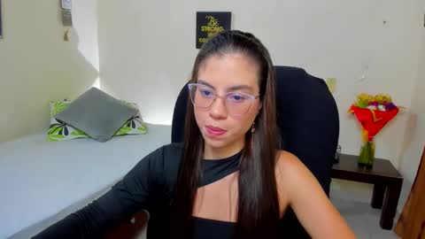 Veronica Miller online show from November 3, 1:19 am