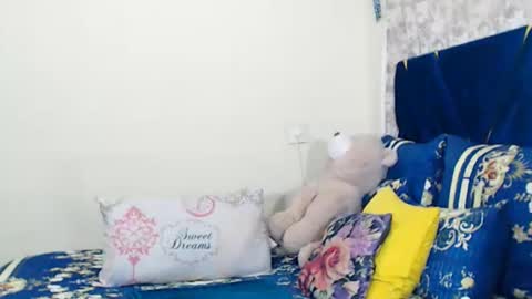 veronicarod1 online show from May 3, 8:37 pm