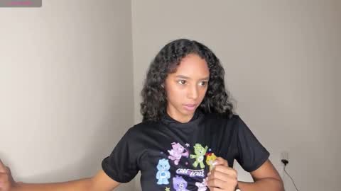 Snapshot of veronicawilson chatting on December 4, 4:55 am Veronica online show from December 4, 4:55 am