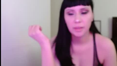 Snapshot of veronika_blak chatting on November 6, 2:12 am Miss Veronika Blak online show from November 6, 2:12 am