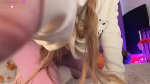 VeronikaAV online show from November 6, 8:15 am