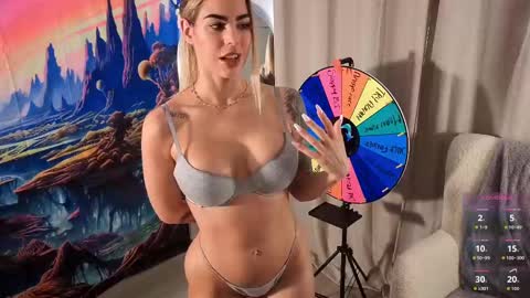 VeronikaVengeance online show from September 13, 11:15 pm