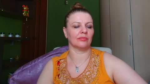 Snapshot of veronikawgold chatting on May 26, 7:15 am VeronikawGold online show from May 26, 7:15 am