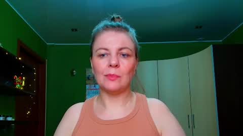 Snapshot of veronikawgold chatting on June 14, 7:38 pm VeronikawGold online show from June 14, 7:38 pm