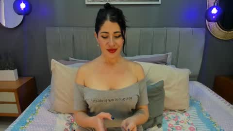 Snapshot of veronnica_fox chatting on September 12, 1:55 pm Veronica online show from September 12, 1:55 pm