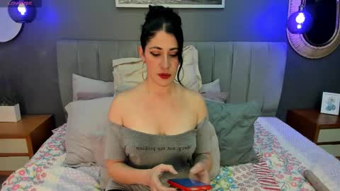 Snapshot of veronnica_fox chatting on October 14, 5:03 pm Veronica online show from October 14, 5:03 pm