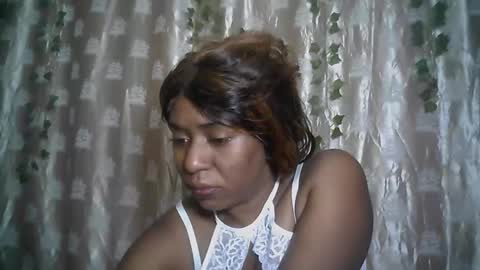verronique1511 online show from May 18, 4:07 am