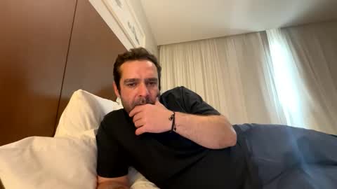Snapshot of versatilebi7 chatting on January 10, 9:00 am versatilebi7 online show from January 10, 9:00 am