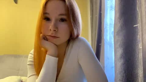 Snapshot of vertiegartrell chatting on June 17, 11:23 am Lina online show from June 17, 11:23 am