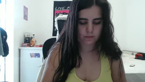 Snapshot of veruca99 chatting on January 8, 2:30 pm veruca99 online show from January 8, 2:30 pm